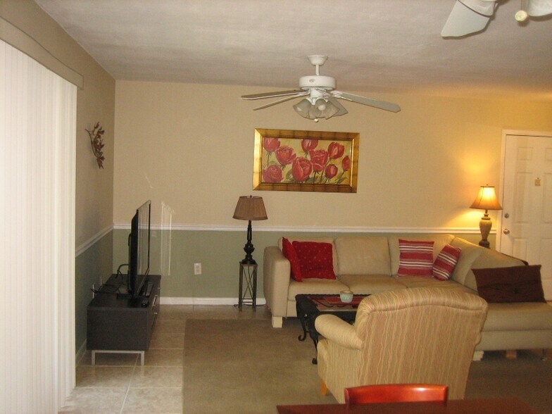 Building Photo - 1156 N Alston St