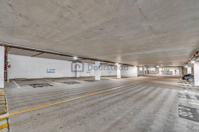 Building Photo - 1121 40th St