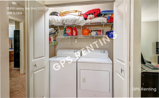 Building Photo - 15819 Leary Wy