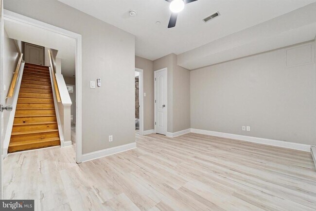 Building Photo - 605 N 34th St