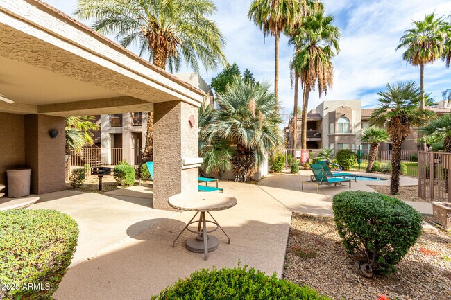 Building Photo - 17017 N 12th St