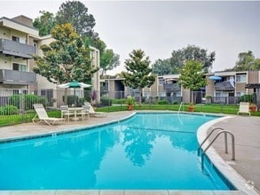 Building Photo - Turnleaf Apartments