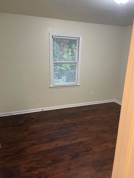 Building Photo - 224 Bridgefield Pl