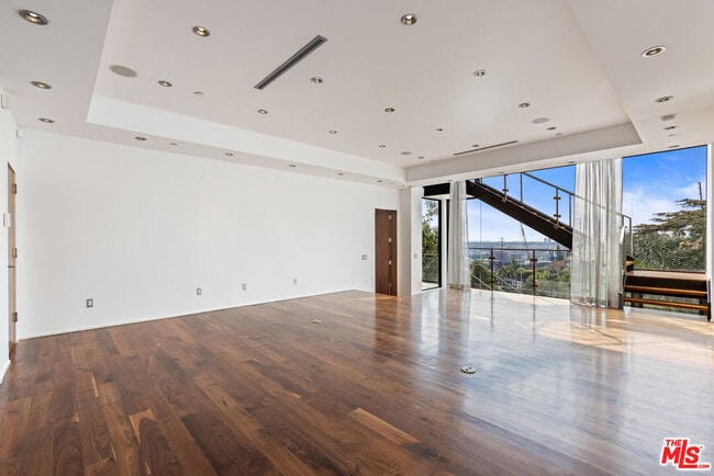 Building Photo - 8460 Harold Way