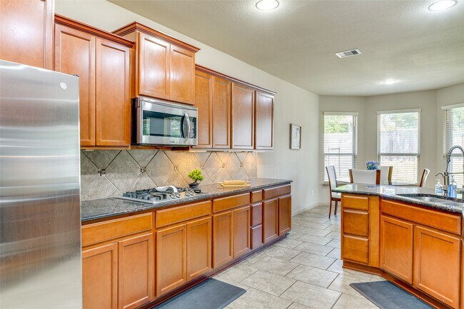 Building Photo - 8470 Coral Cove Pass Ln