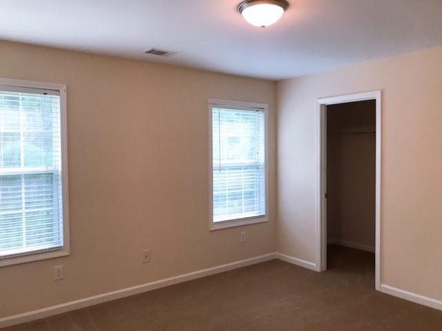 Building Photo - 912 Park Hollow Way NE
