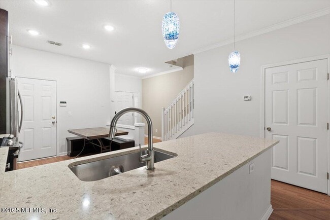 Building Photo - 7552 Scarlet Ibis Ln