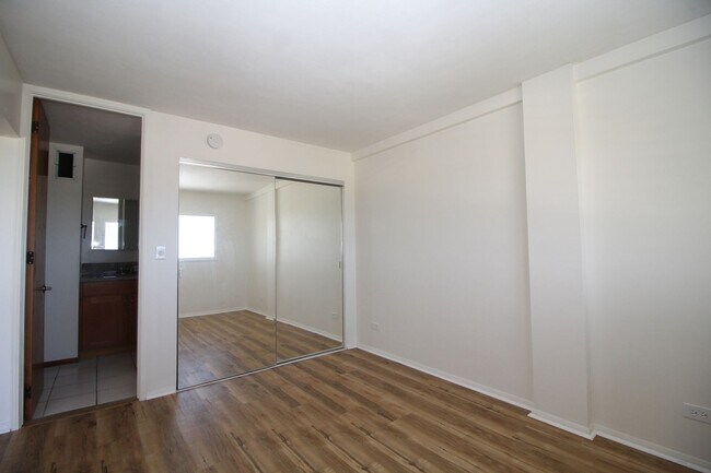 Building Photo - Live in the Heart of Kailua with Ocean Views!