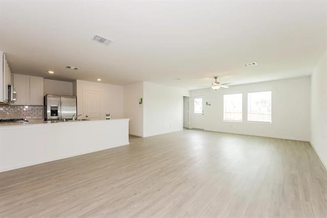 Building Photo - 2807 Silent Wy