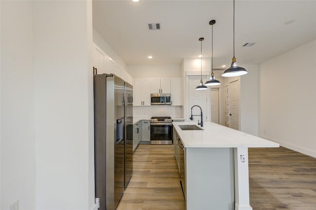 Building Photo - 2906 Stevens St