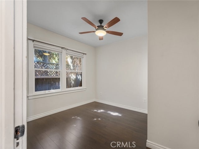 Building Photo - 2624 E 8th St