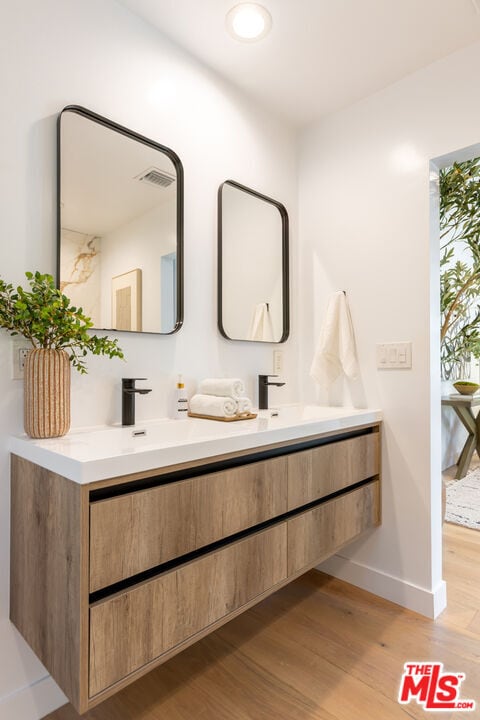 Building Photo - 3840 Lyceum Ave