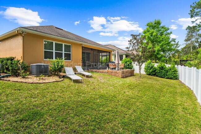 Building Photo - 409 Los Caminos Street