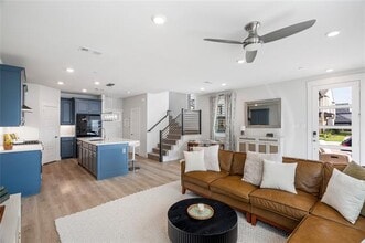 Building Photo - 761 Cavitt Ct