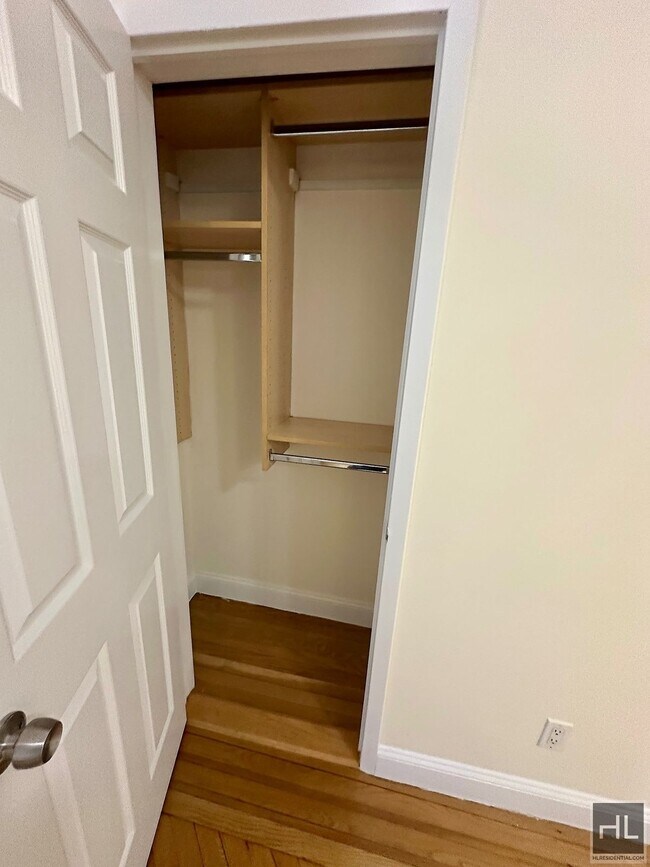 Building Photo - WEST 13 STREET