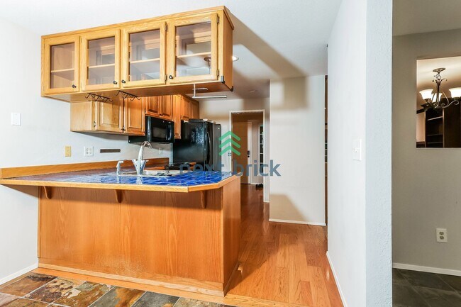 Building Photo - 3 Bed and 2 Bath Stunning Single-family Home is Available for Rent!