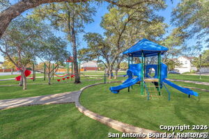 Building Photo - 11755 Deer Ml