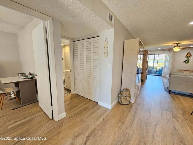Building Photo - Furnished Cocoa Beach Condo