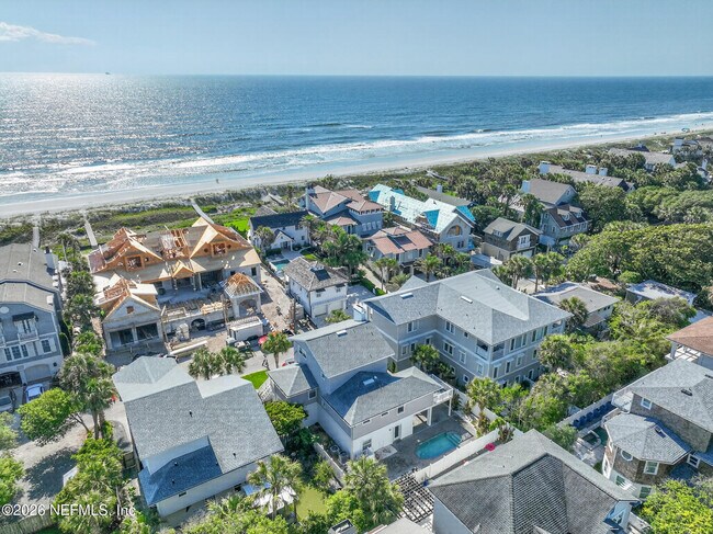 Building Photo - 1766 Beach Ave