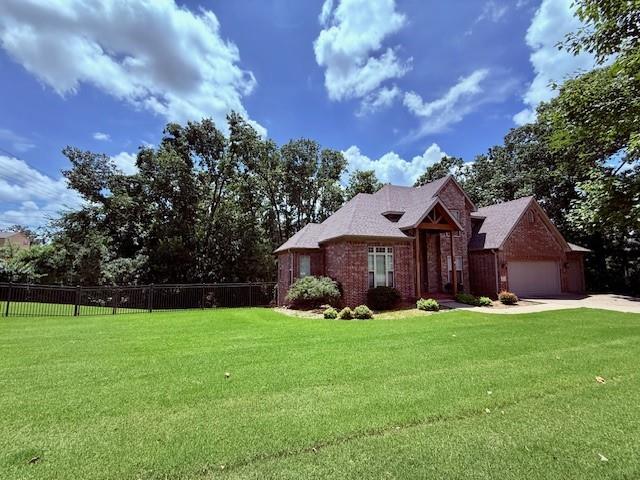 Building Photo - 201 NW Lasalle Dr