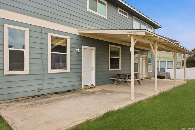 Building Photo - Spacious 5-Bedroom Home for Lease in Desirable Cibolo Location!