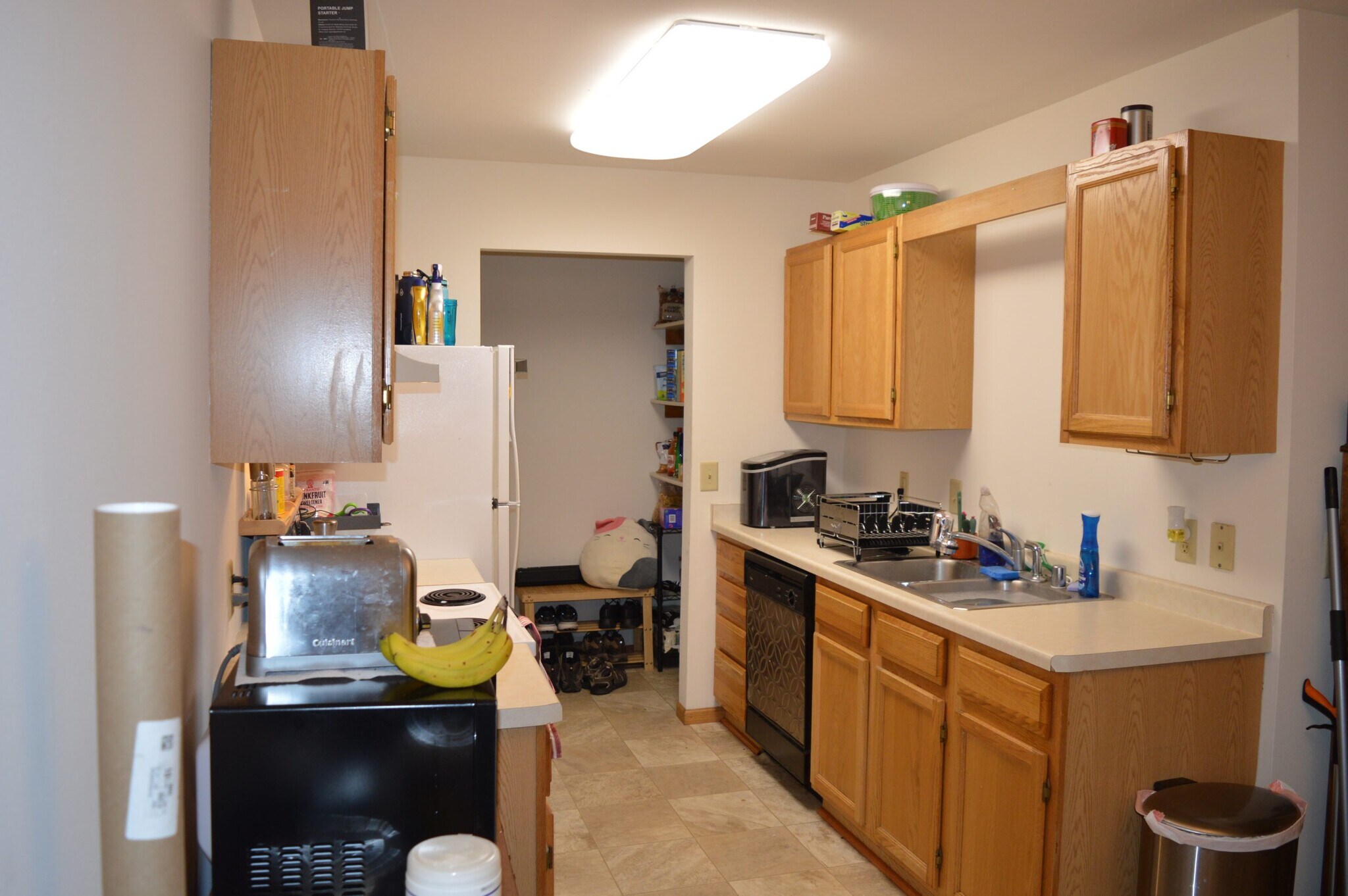 Building Photo - 207 School Rd