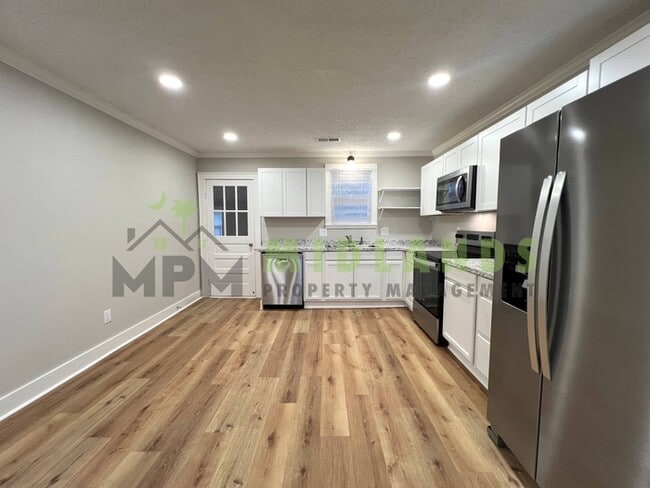 Building Photo - 1348 Ramblin Rd