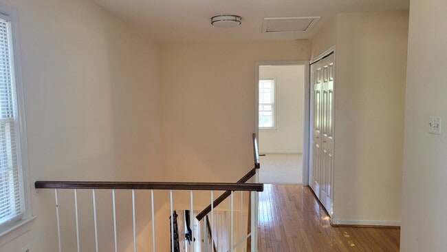 Building Photo - 7865 Parthian Ct