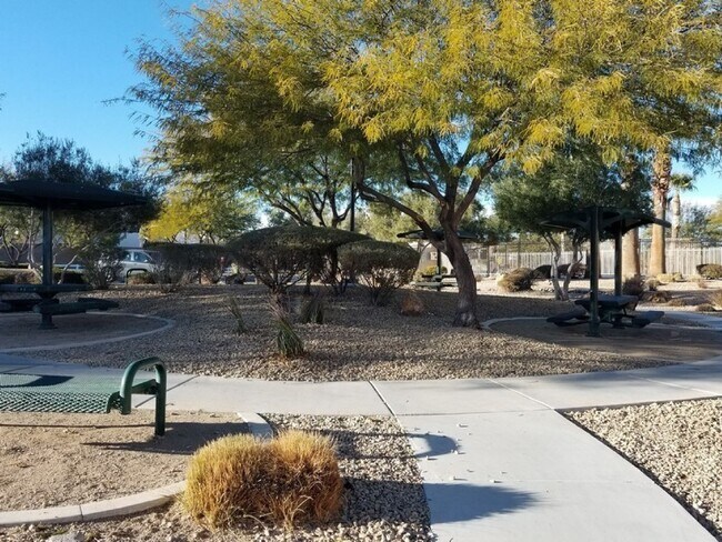 Building Photo - ~IMMACULATE TOWNHOME! Gated Access! 2 Primary Bedrooms! 1 Car Attached Garage! DO NOT MISS THIS!