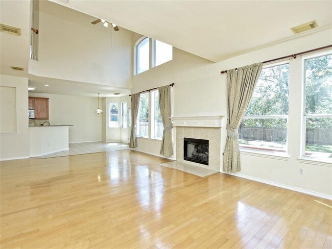 Building Photo - 9019 Mountain Mist Ln