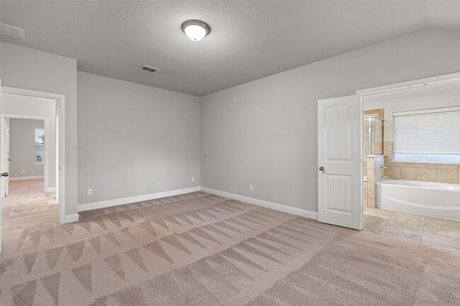 Building Photo - 3733 Cecelia Ln