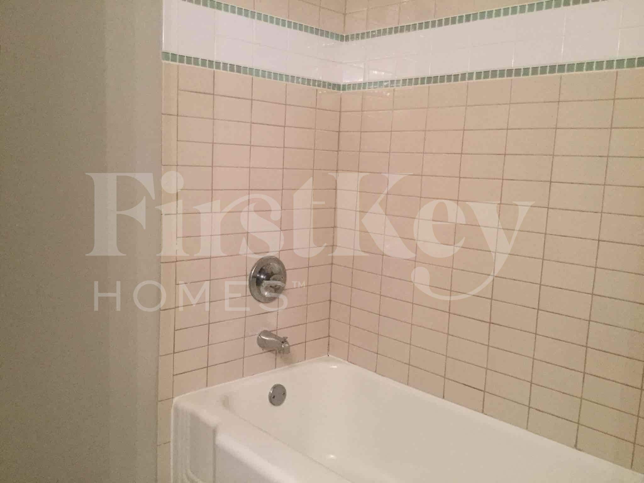 Building Photo - 3549 SW 16th St