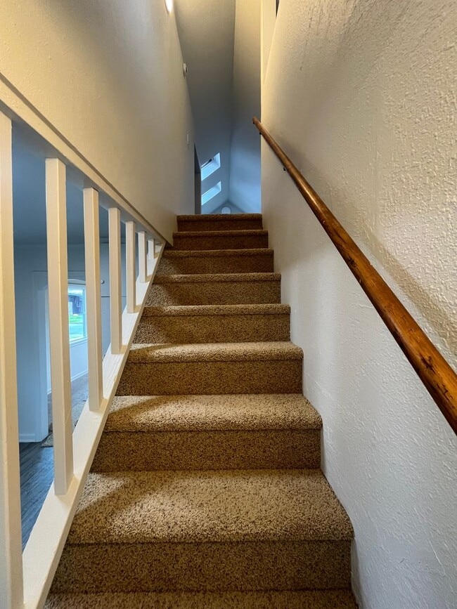 Building Photo - 3-Bedroom 2-Bathroom home in Cottage Grove