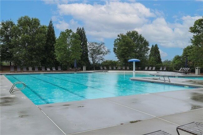 Building Photo - 2375 Woodmarsh Cir