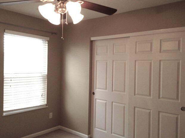 Building Photo - 12 Ascot Glen Dr