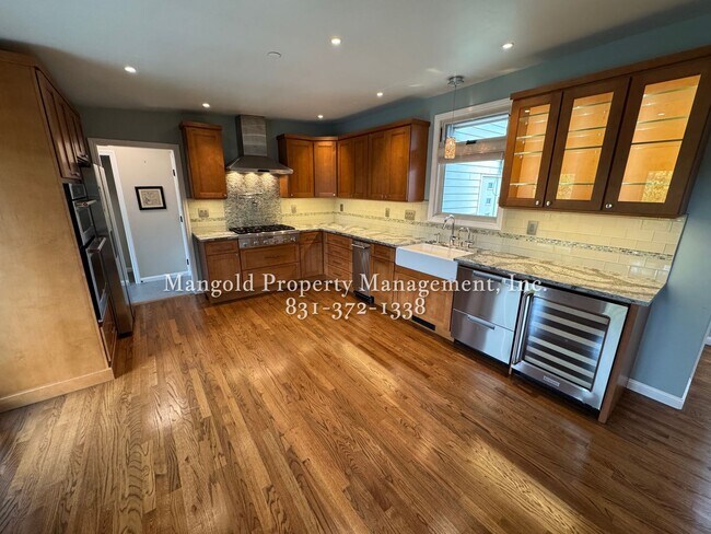 Building Photo - Stylish 2-Bed, 2-Bath Corner Lot Home with Modern Design and Spacious Outdoor Areas