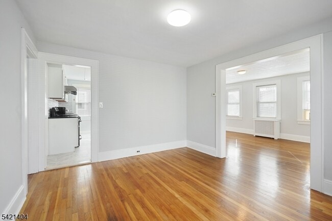 Building Photo - 23 Meeker Pl