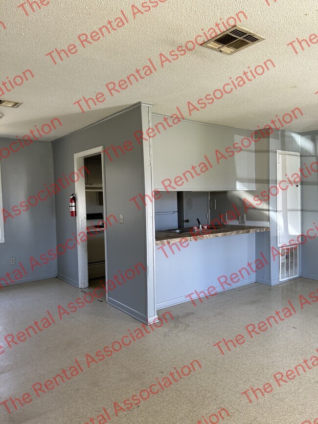 Building Photo - 110 Kenny Ln