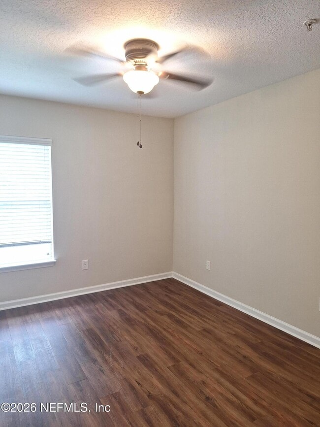 Building Photo - 7061 Snowy Canyon Dr
