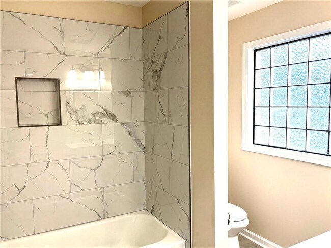 Building Photo - 895 Brickleridge Ln SE