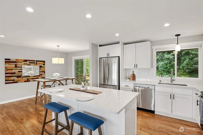 Building Photo - 1652 Index Ave SE