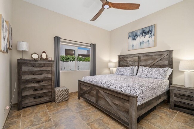 Building Photo - 48 Pebble Beach Dr