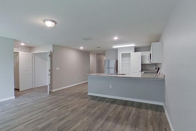 Building Photo - 2907 W Camilo Dr