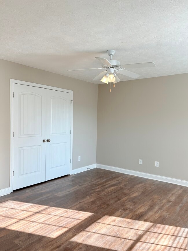 Building Photo - 336 Walnut Creek Dr