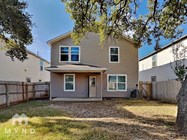 Building Photo - 13725 Crossbow Rdg