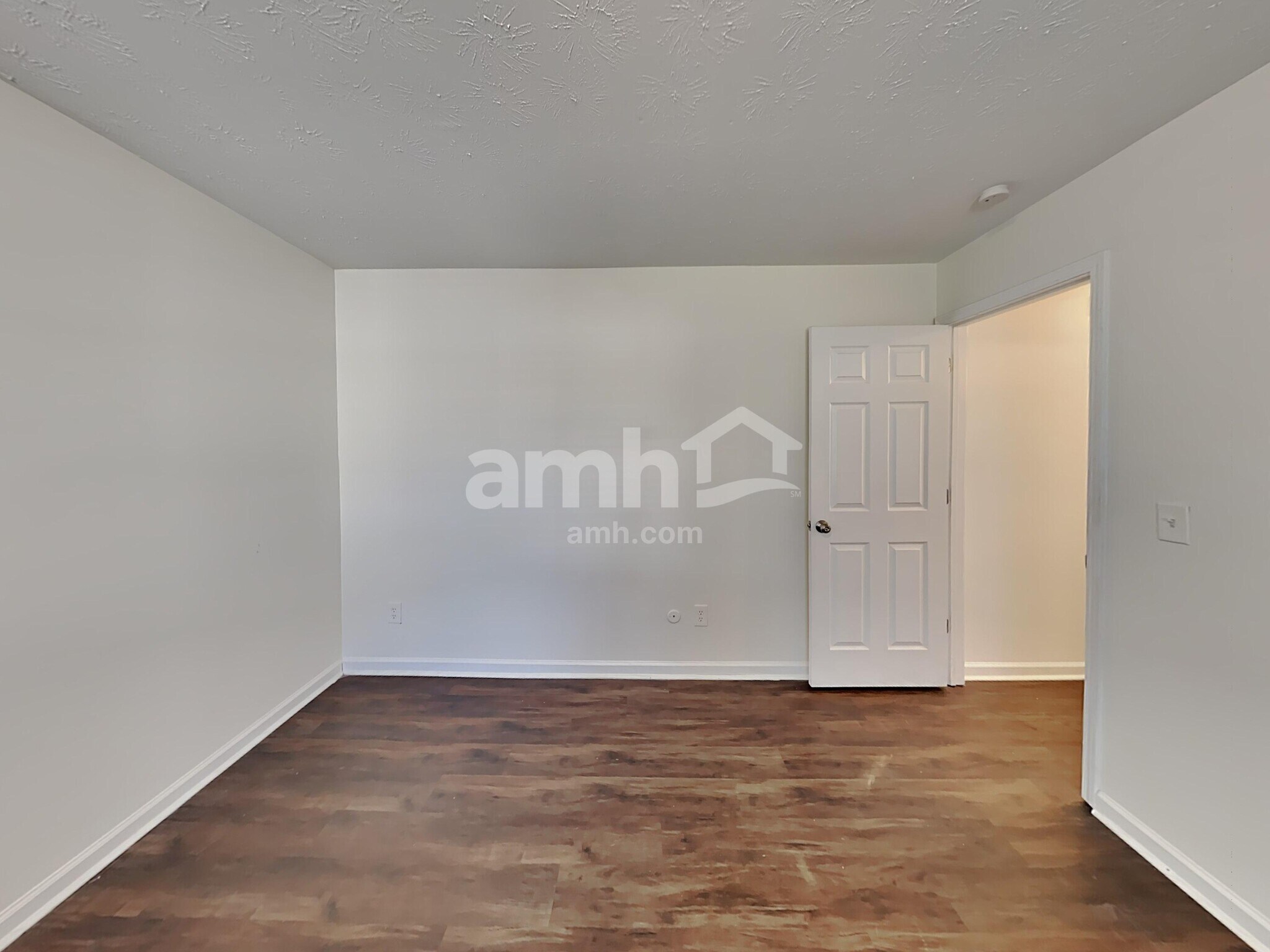 Building Photo - 621 Everlasting Way