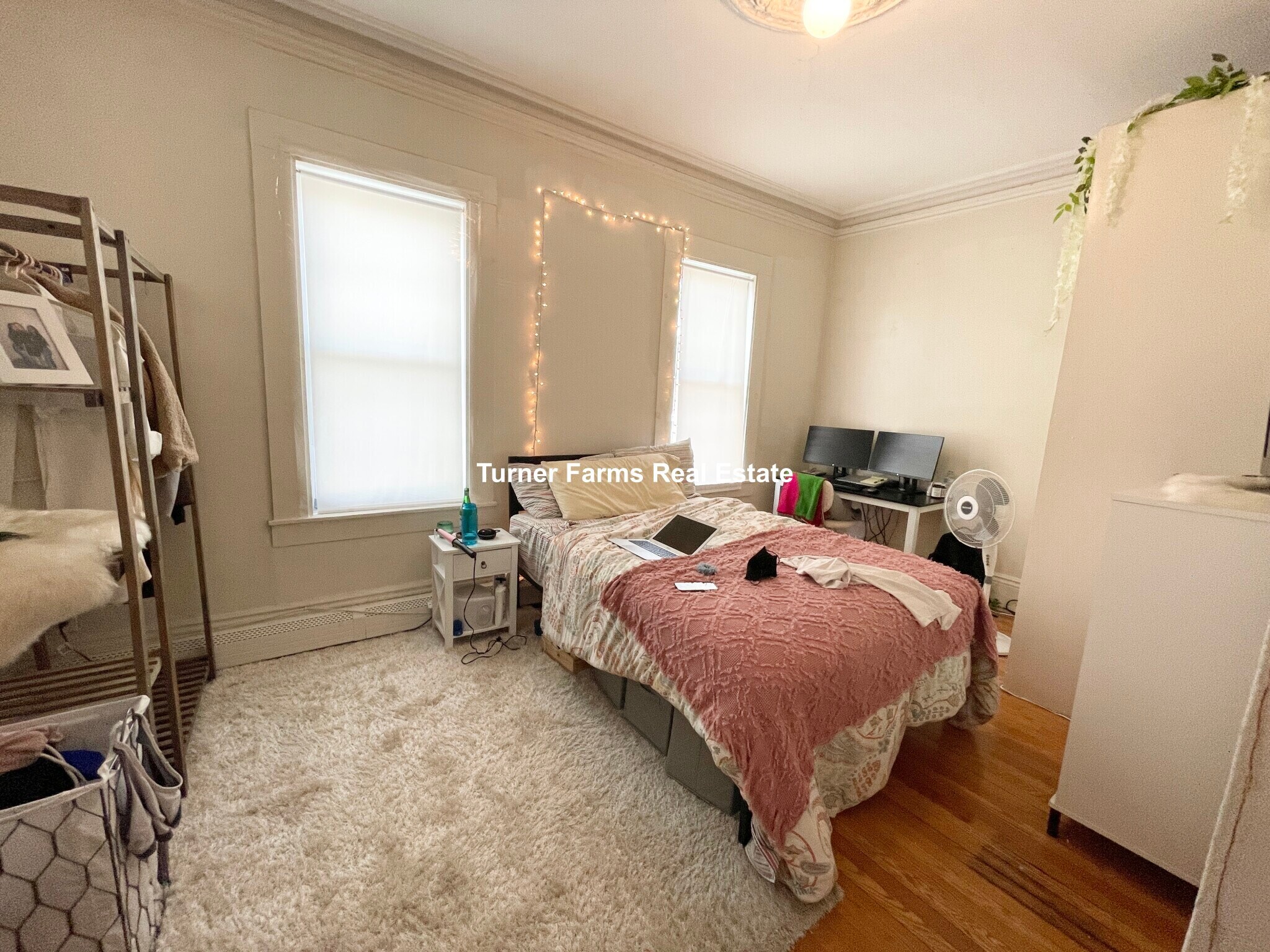 Building Photo - 53 W 7th St