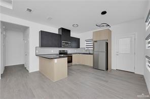 Building Photo - 15 N 39th St