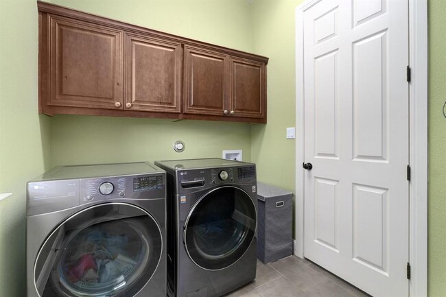 Building Photo - 15509 Boulder Heights