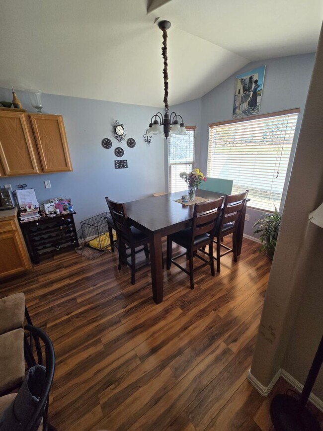 Building Photo - Spacious 5B/3B with Finished Basement Now Available!